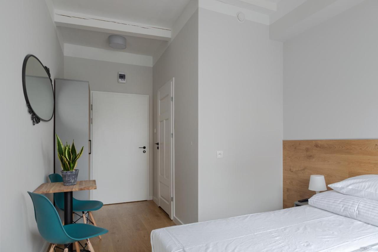 Moho Xl Hostel *